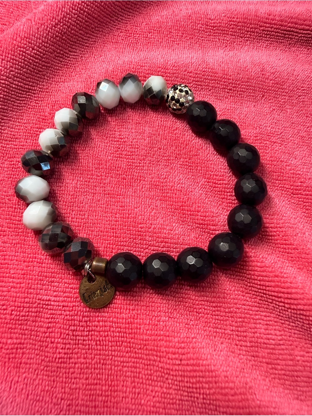 Erimish Faceted Black and White Beaded Stretch Bracelet - Elegant Contrast